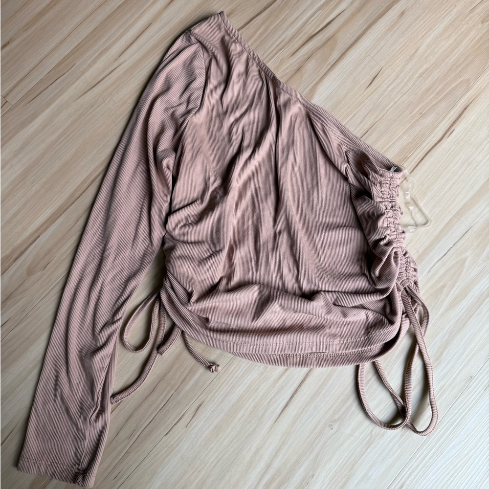 Women's One-Shoulder Ruched Top - Picture 1 of 1